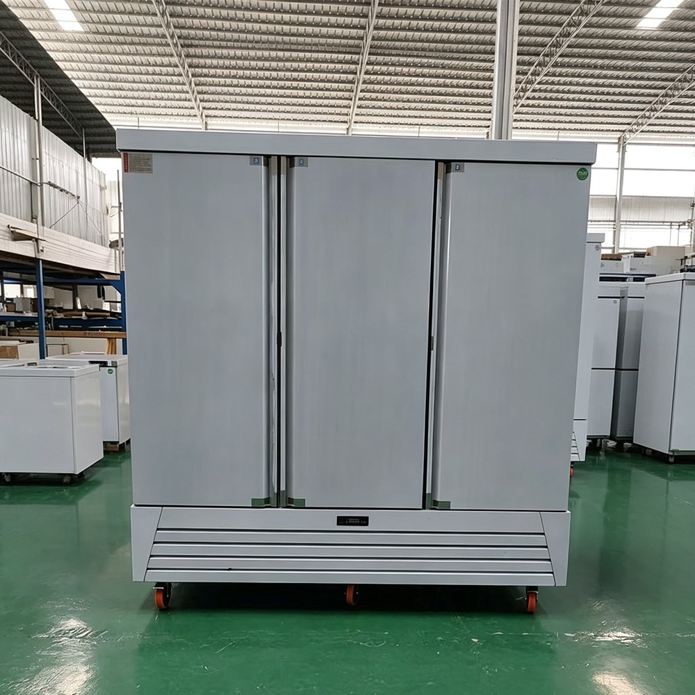 Triple Door Stainless Steel Commercial Upright Refrigerator for Large Catering