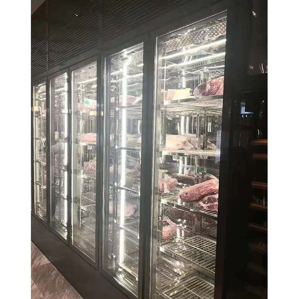 BEEF SHOWCASE